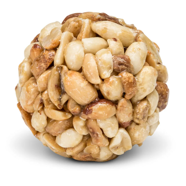 Duncraft Peanut Wild Bird Seed Balls in a clear package, showcasing six round seed balls made of 100% peanut bits, ideal for attracting nut-eating birds.